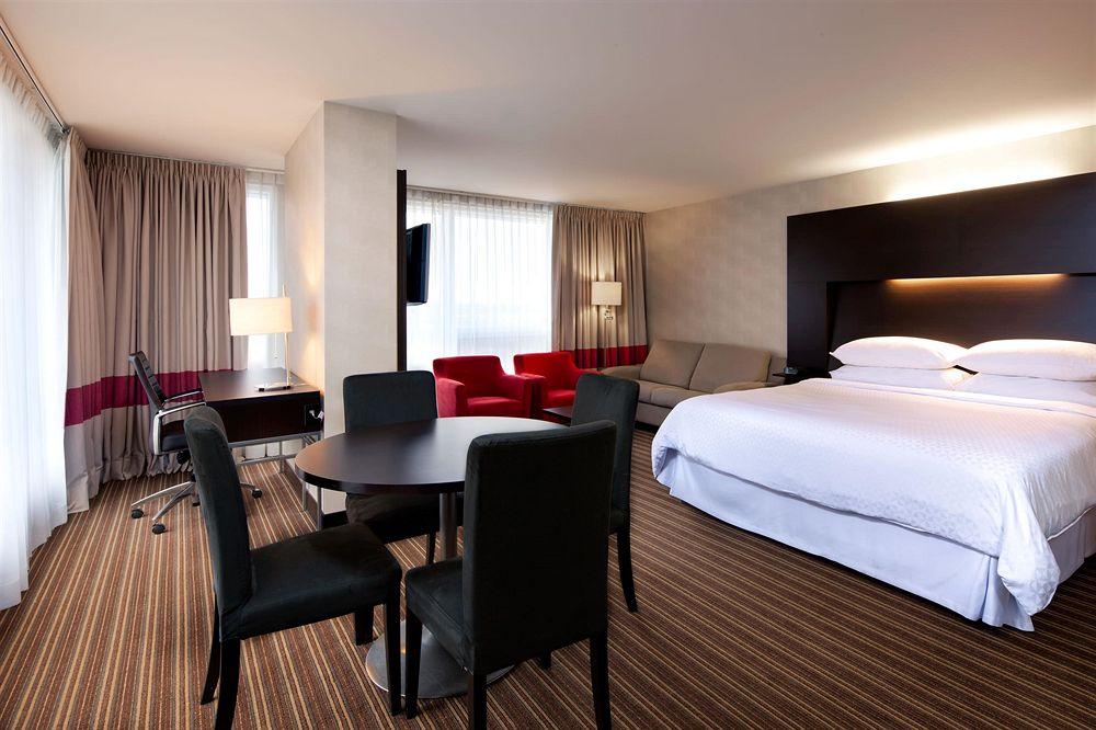 Four Points By Sheraton Levis Convention Centre מראה חיצוני תמונה