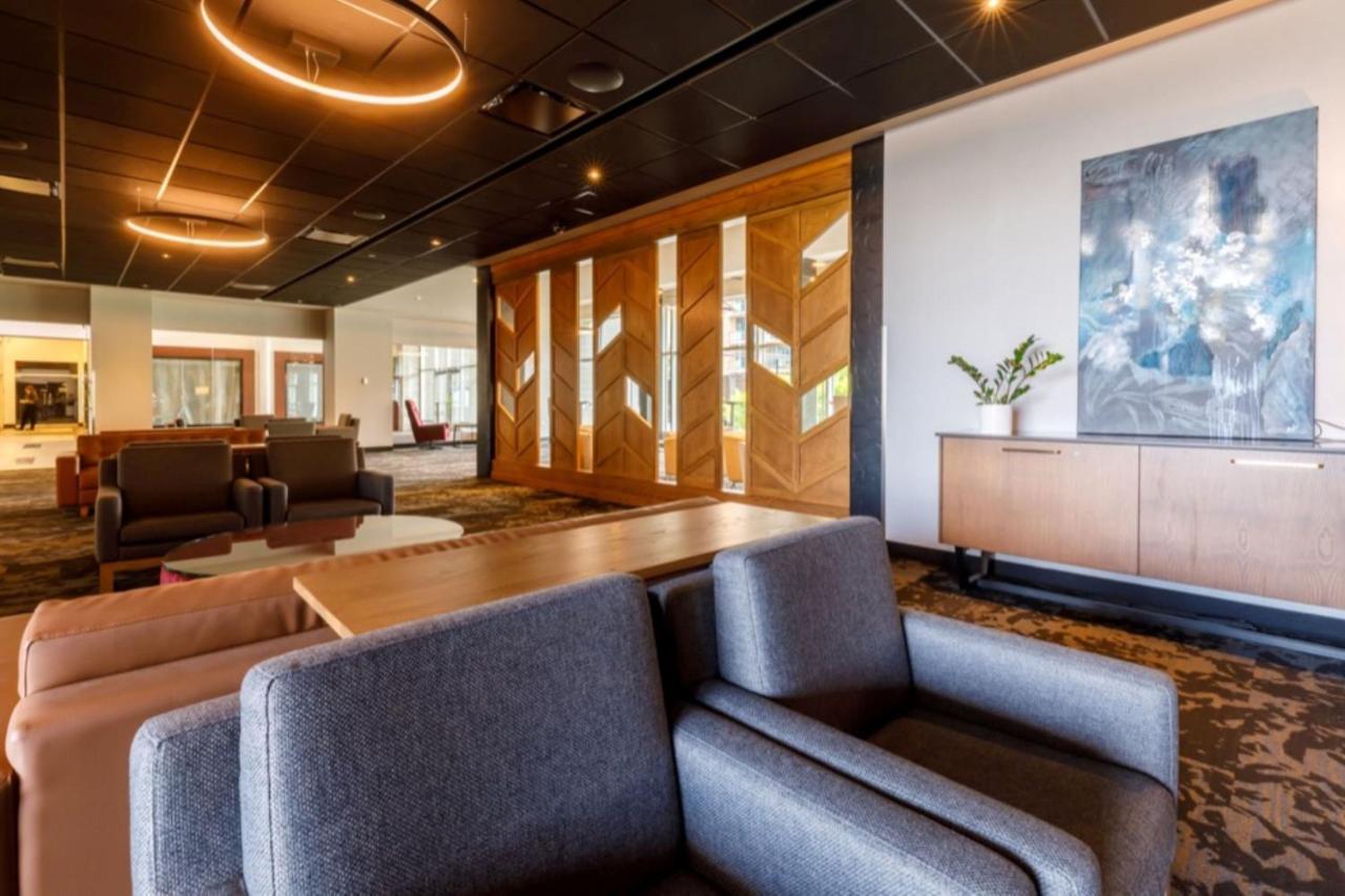 Four Points By Sheraton Levis Convention Centre מראה חיצוני תמונה