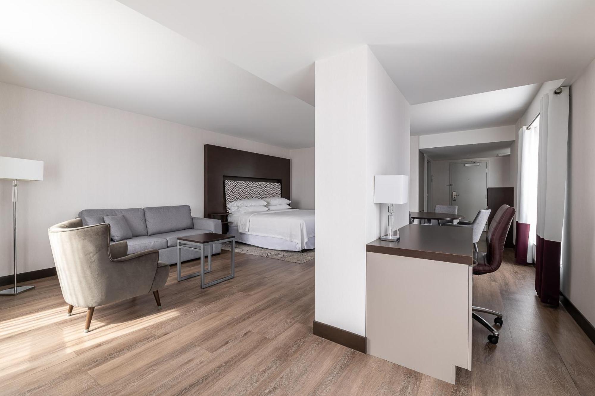 Four Points By Sheraton Levis Convention Centre מראה חיצוני תמונה