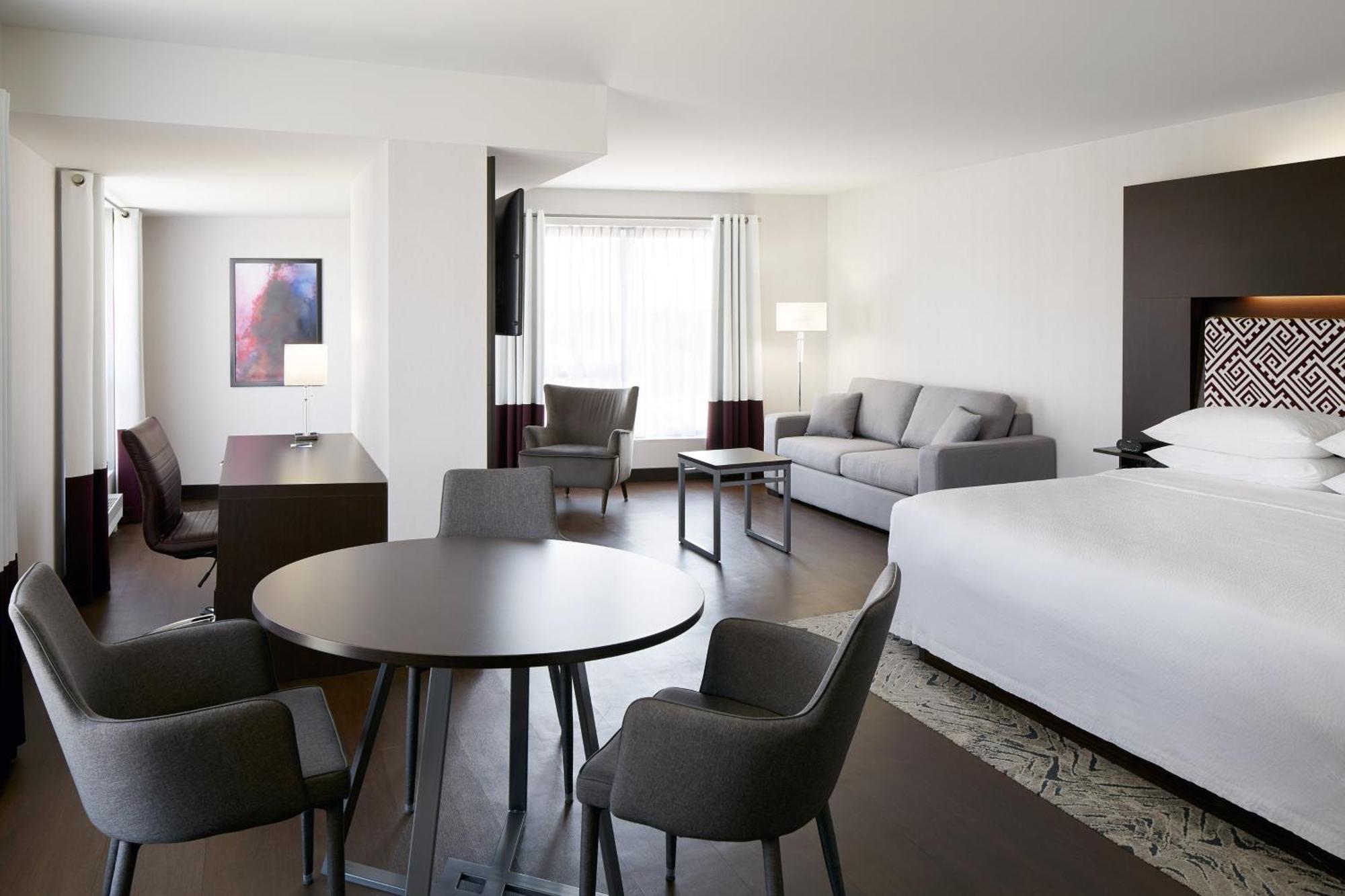 Four Points By Sheraton Levis Convention Centre מראה חיצוני תמונה