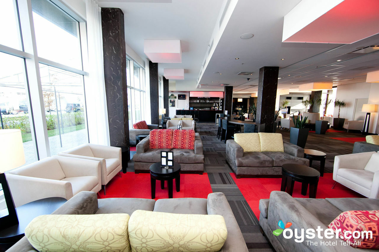 Four Points By Sheraton Levis Convention Centre מראה חיצוני תמונה